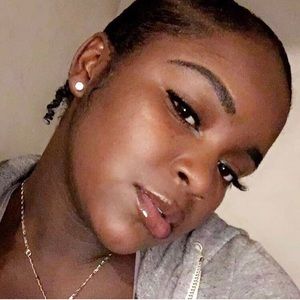 Meet your Posher, Dajah